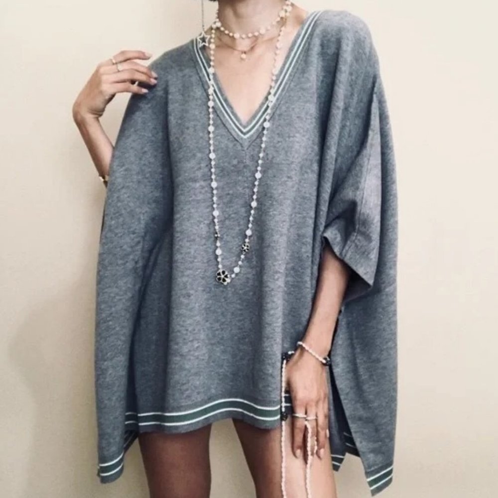 House of Harlow 1960 Sweater Poncho Grey New